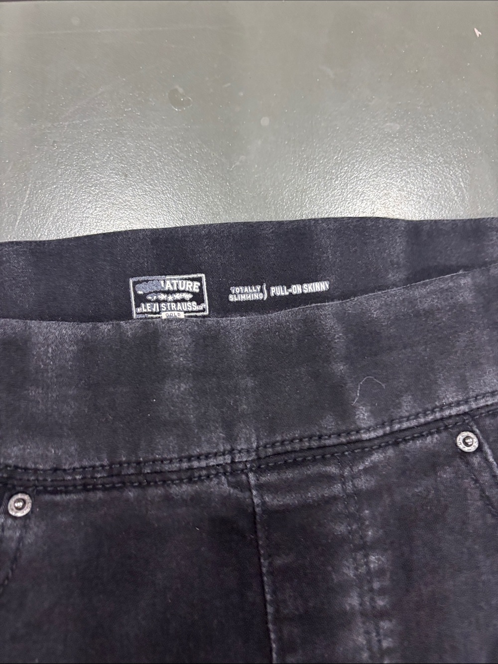 Levi's Men’s Black Skinny Pull-On Jeans